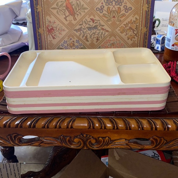 Tupperware Other - Tupperware Picnic Trays Divided Plates #1535 Kitchen Beige, Hot Pink, Plastic 8